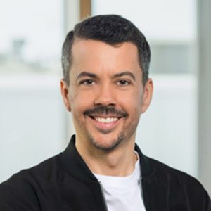 Teilnehmender im Leadership-Training mit Timo Sternemann reflektiert über persönliche Werte, Perspektivwechsel und authentische Führung